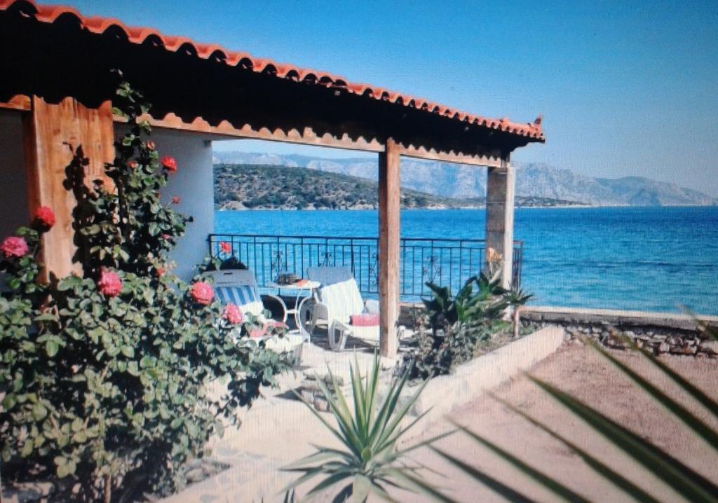 Villa Glyfos Kerveli Habitación foto